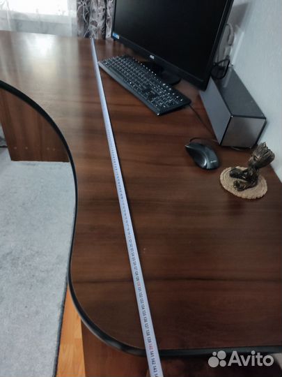 Компьютерный стол