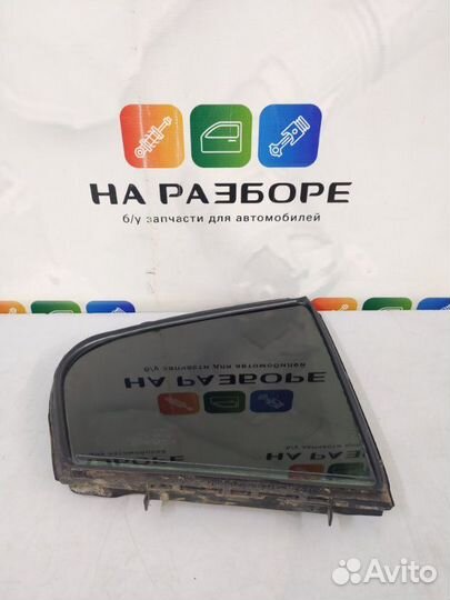 Форточка двери задняя правая Toyota Avensis T270