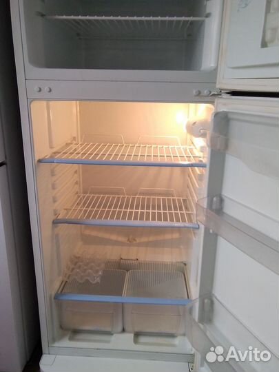 Холодильник Indesit б/у