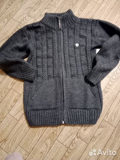 Джемпер новый для мальчика на 5 лет