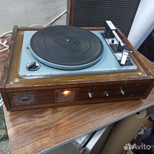 Электрофон Россия 323 Виниловый Проигрыватель СССР