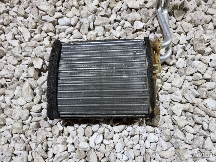 Радиатор печки Вольво S60