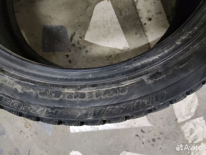 Bridgestone Blizzak MZ-03 215/45 R17