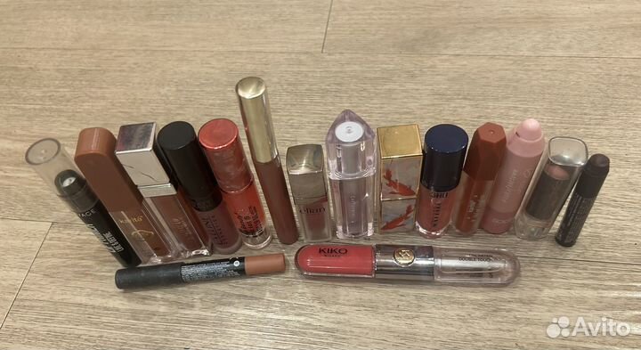 Набор помад пакетом