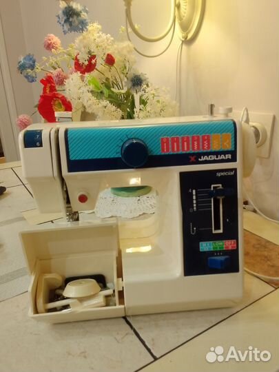 Швейная машина Jaguar