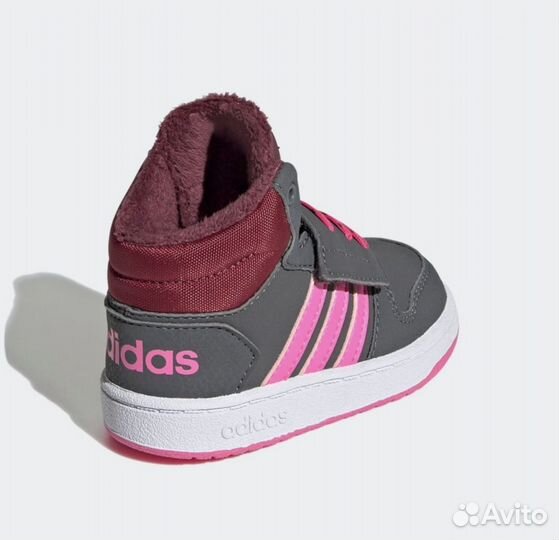 Кроссовки adidas