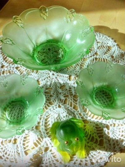 Ваза для фруктов и салатники зеленое стекло