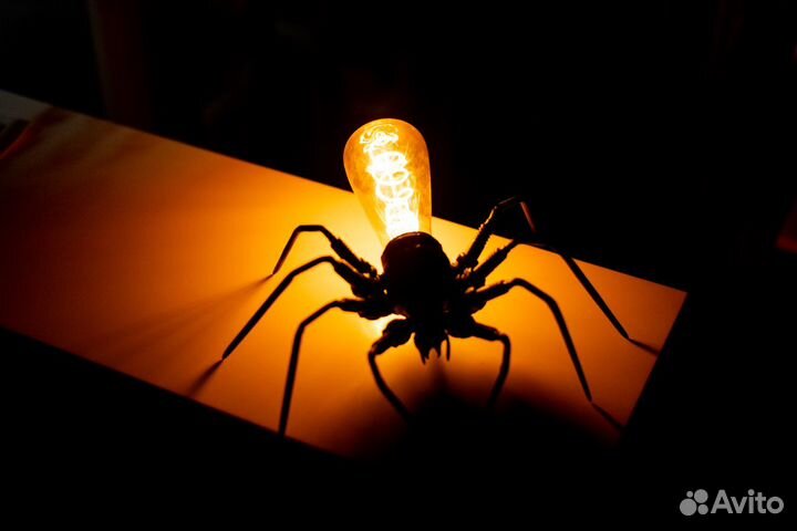 Винтажный светильник Паук из свечей