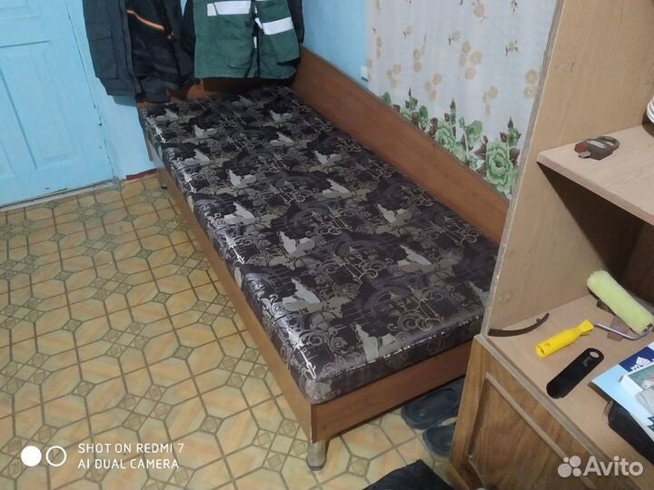 Кровать односпальная бу