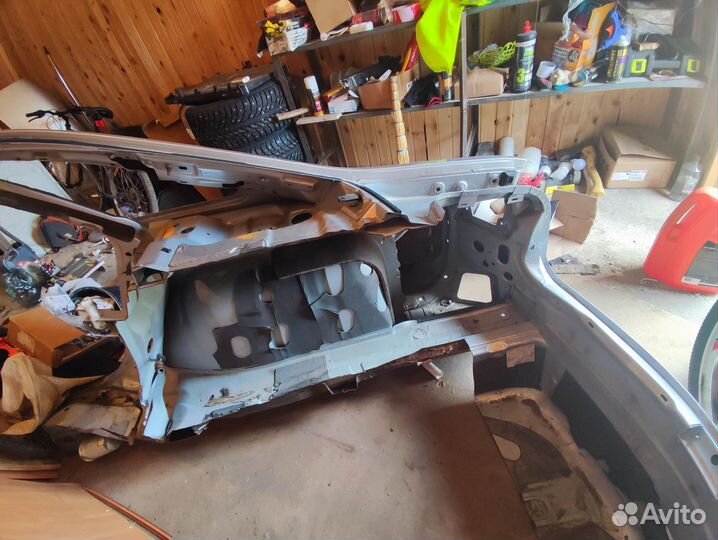 Заднее правое крыло, четверть