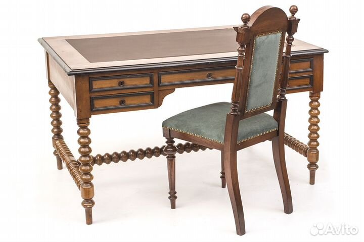 Письменный антикварный стол