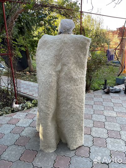 Кавказская бурка из овечьей шерсти