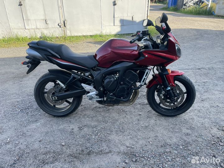 Yamaha fzs2