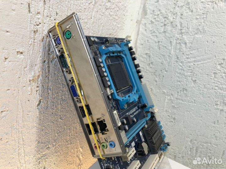 Материнская плата Gigabyte GA-M68MT-S2 AM3+