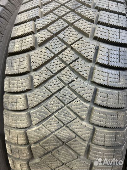 Pirelli Ice Zero FR 225/60 R18 104T