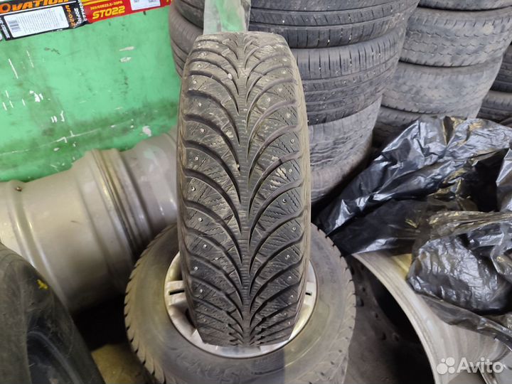 Sava Eskimo Stud 185/70 R14