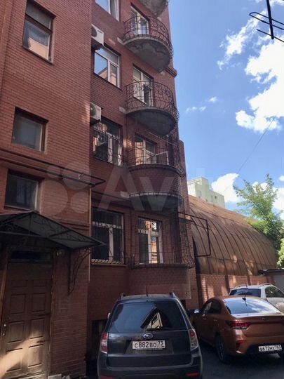 4-к. квартира, 133,7 м², 4/7 эт.