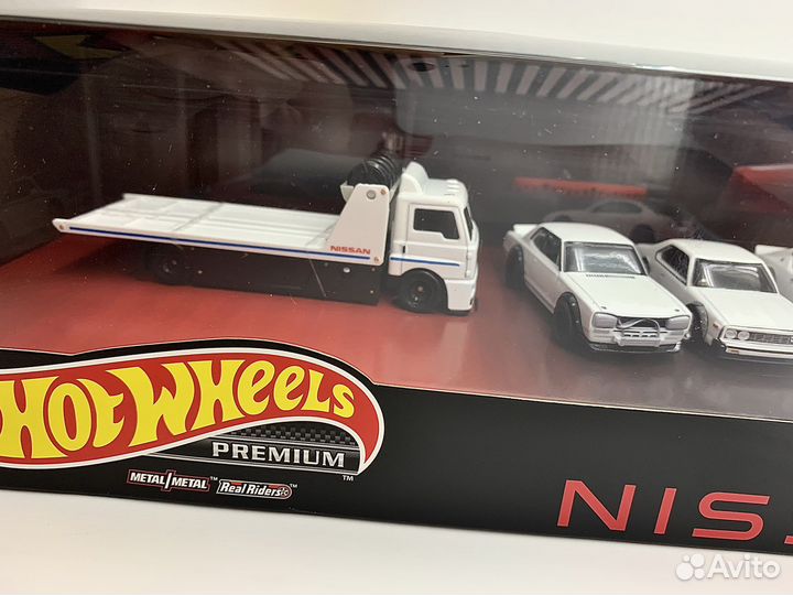 Hot Wheels Premium диорама nissan