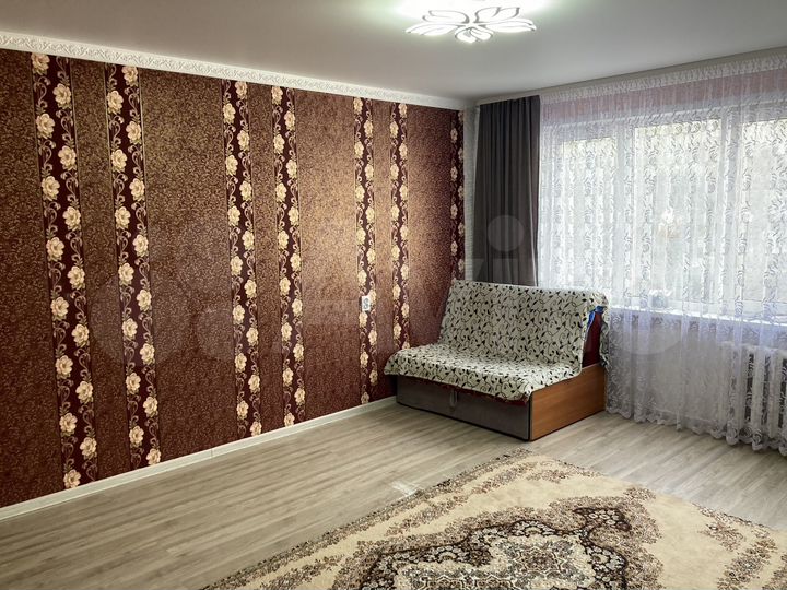 3-к. квартира, 60 м², 3/5 эт.