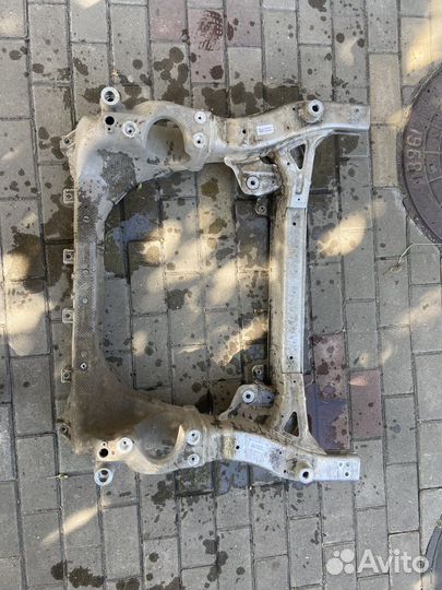 Подушка двигателя mercedes GLC 200