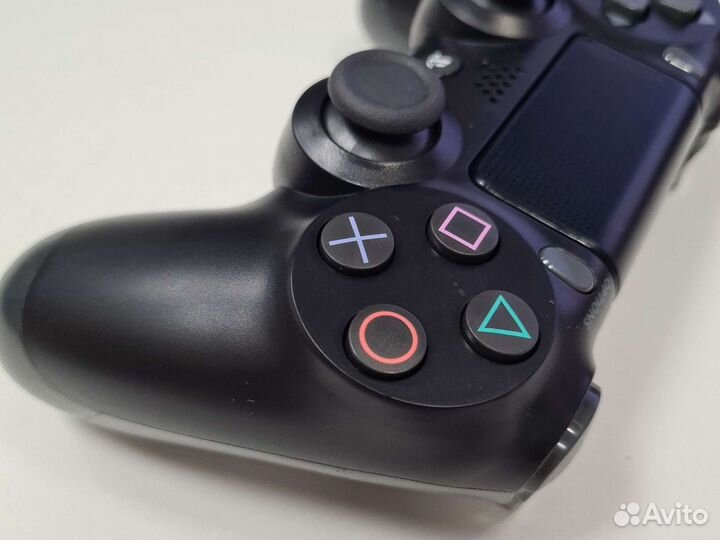 Новый джойстик PlayStation-4