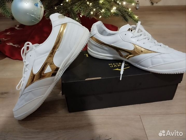 Футзалки новые 42 размер