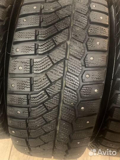 Viatti Brina Nordico V-522 215/50 R17