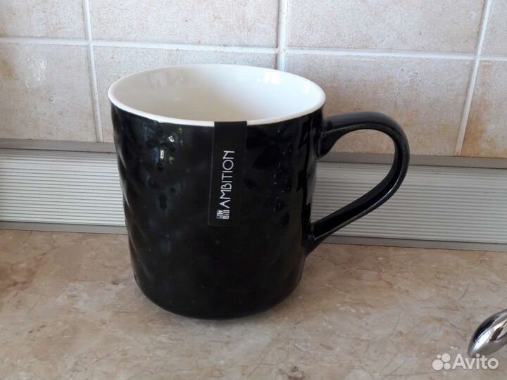 Кружки. Стаканы. Салатники новые