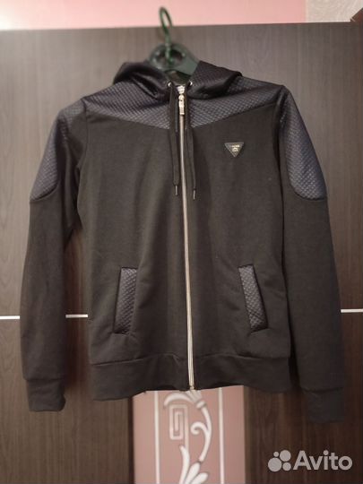 Спортивный костюм женский