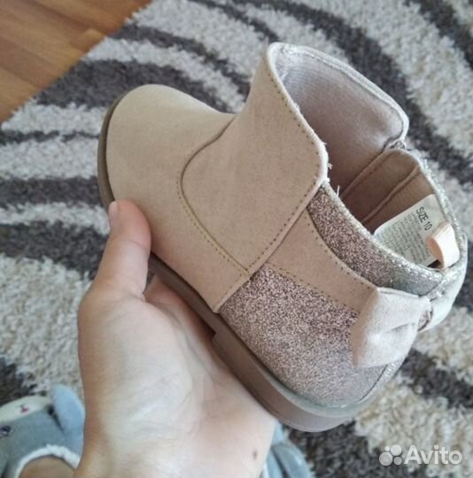 Новые ботинки Gymboree