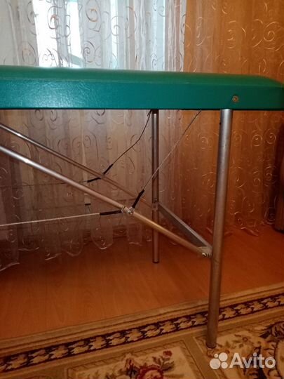 Косметический стол новый