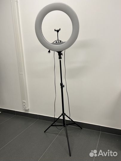 Кольцевая лампа 54 см (новая)