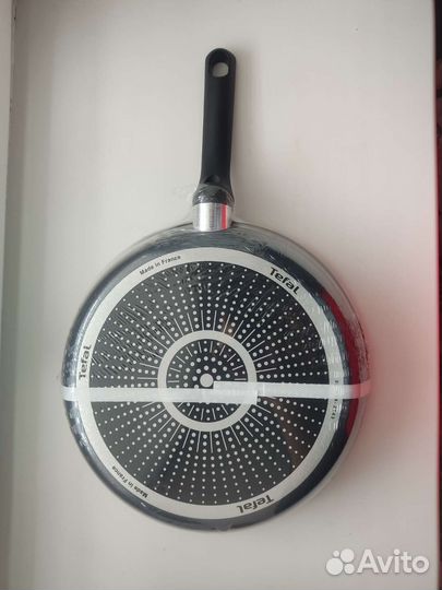 Сковородка Tefal с крышкой 28см