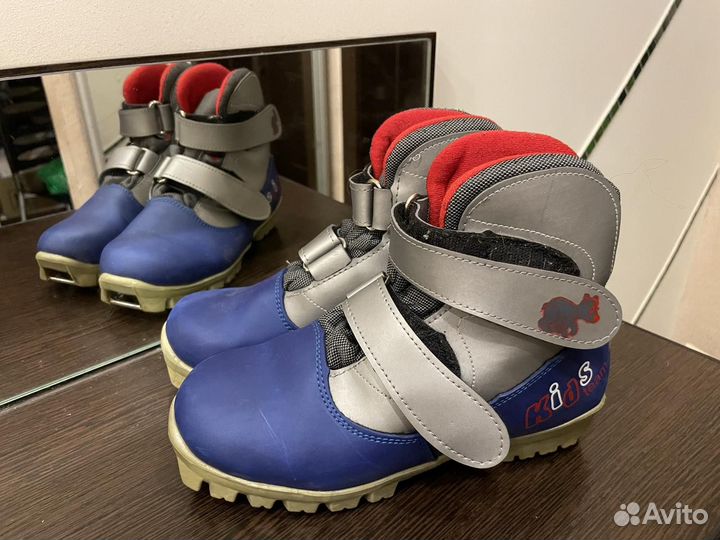 Лыжные ботинки детские 36 размер