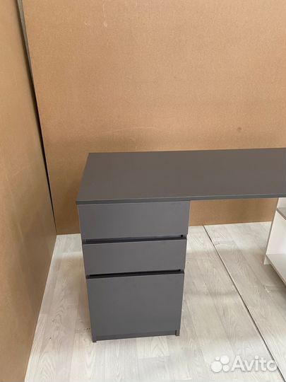 Письменный стол Карл