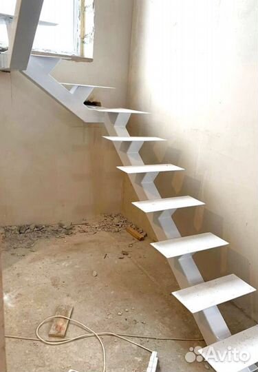 Перила деревянные с монтажем