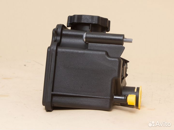 Бачок гур Mercedes W203 W209 W211 W219 W221