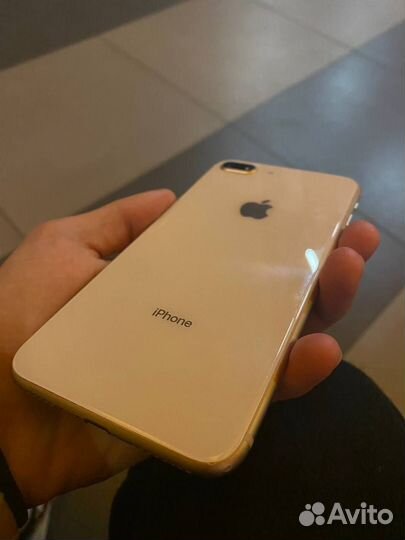 iPhone 8 Plus, 64 ГБ