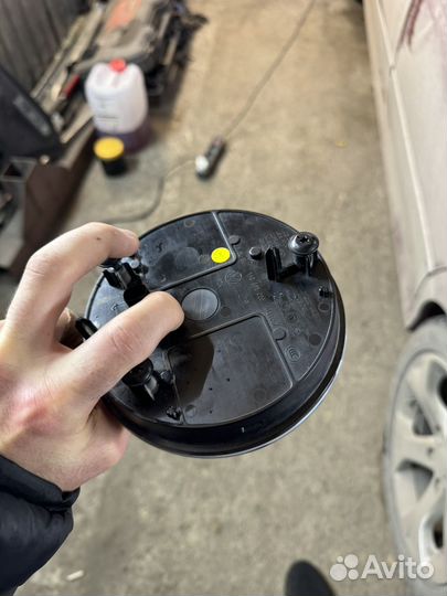 Значок переднего бампера VW ID4