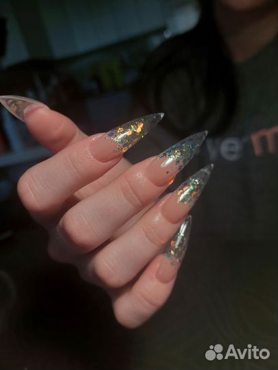 Маникюр и наращивание ногтей