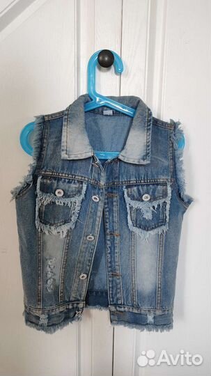 Джинсовая жилетка для девочки