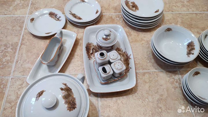 Сервиз столовый форфоровый с супницей