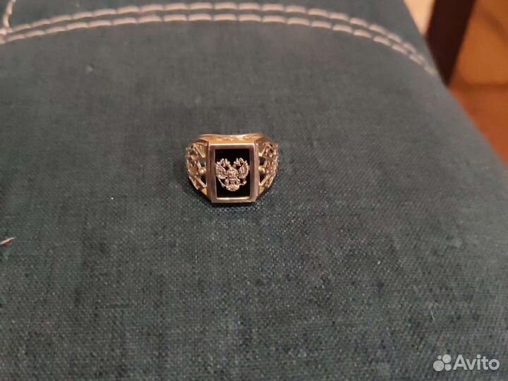 Серебряное кольцо
