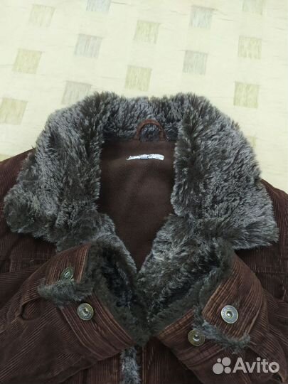 Вельветовая куртка на флисе E-vie