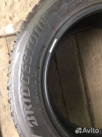 Bridgestone Blizzak DM-V2 225/60 R17
