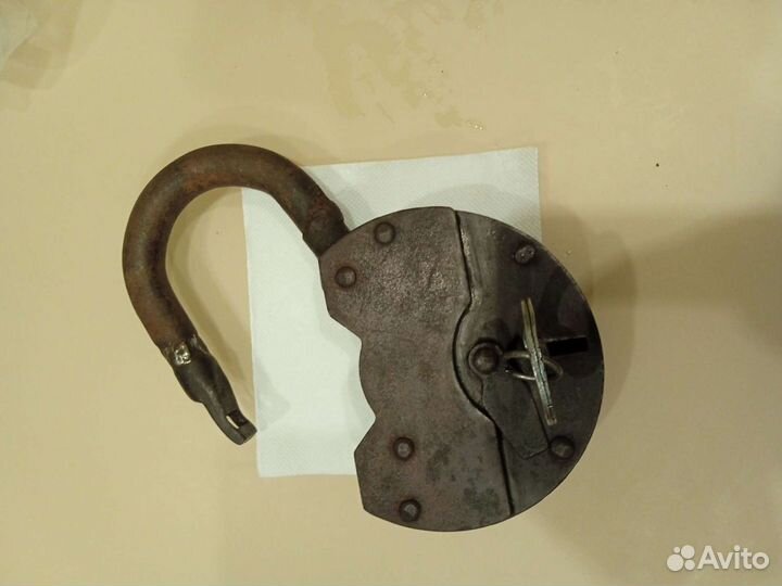 Замок времён ссср,тяжёлый,коллекционный, восстанов