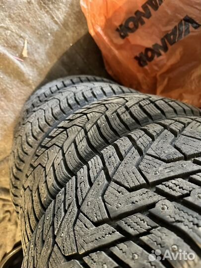 Nordman 8 215/45 R17