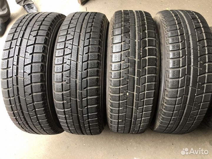 Yokohama Ice Guard IG50+ 215/60 R16