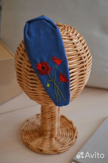 Ободок с вышивкой ручной работы