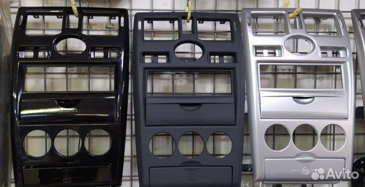 Консоль LADA (Ваз) Приора 1дин и 2дин